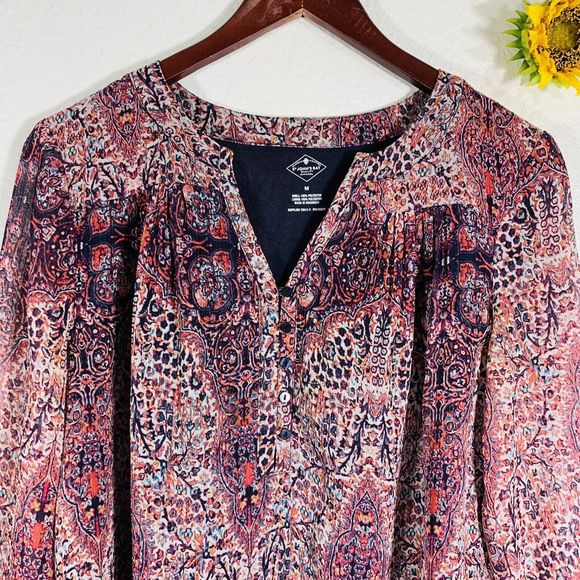 St. John’s Bay Abstract Quarter Button Blouse Size Medium Women’s - Picture 3 of 7